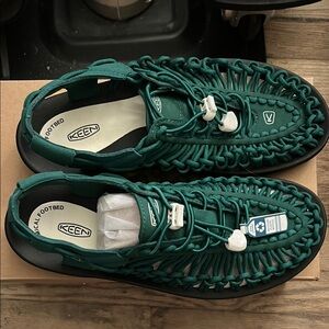Keen uneek aventurine Green Footwear 10